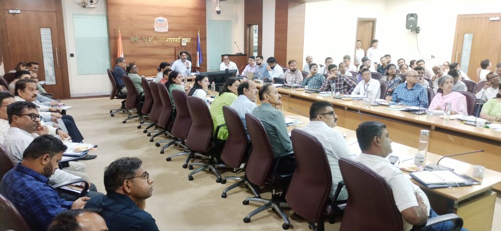बांधकामे, गार्डन, स्टेडियम, इन्स्टिट्युट येथे प्रक्रियाकृत पाण्याचाच वापर करावा - नमुंमपा आयुक्त डॉ.कैलास शिंदे