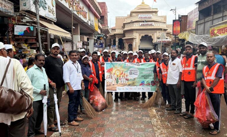 आषाढ़ी वारी में नवी मुंबई मनपा के स्वच्छता दल का समर्पित सेवा भाव: पंढरपुर को स्वच्छ और रोगमुक्त रखने में निभाई महत्वपूर्ण भूमिका