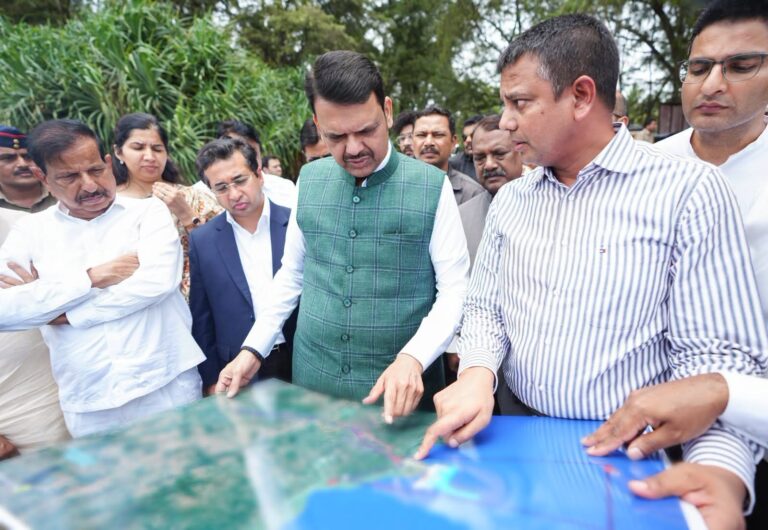 महाराष्ट्र के लिए 'गेमचेंजर' साबित होंगी पालघर जिले के विकास परियोजनाएं : मुख्यमंत्री देवेंद्र फडणवीस