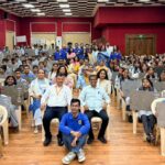 नवी मुंबई मनपा का अनूठा प्रयोग: विसर्जित पीओपी मूर्तियों से बनाए 'स्टडी टेबल', स्कूली छात्रों को वितरित