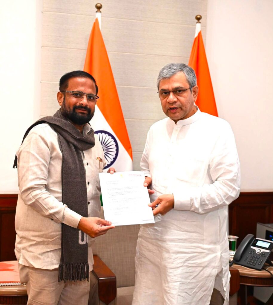 Airoli–Belapur Railway Stations Set for a Major Revamp; Railway Minister Ashwini Vaishnaw Orders Immediate Action
