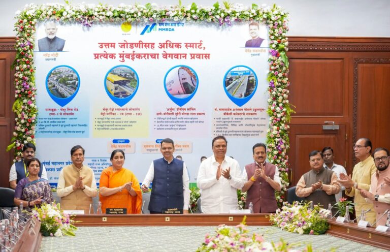 Major News for Mumbaikars: Metro-Style Suburban Local Trains to Roll Out by 2027; CM Devendra Fadnavis Inaugurates Key Infrastructure Projects