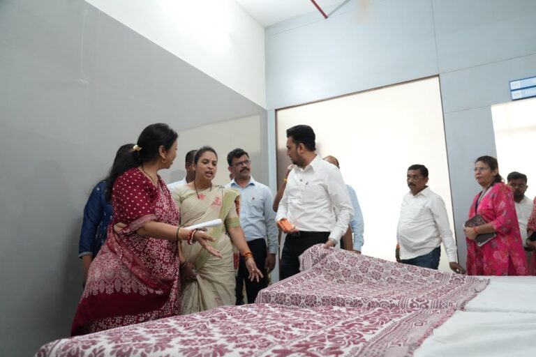Mayor Sujata Patil and House Leader Sagar Naik Inspect Koparkhairane and Digha Maternity and Child Hospitals